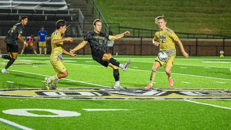 Men's Soccer Plays To Scoreless Draw On Tuesday Night