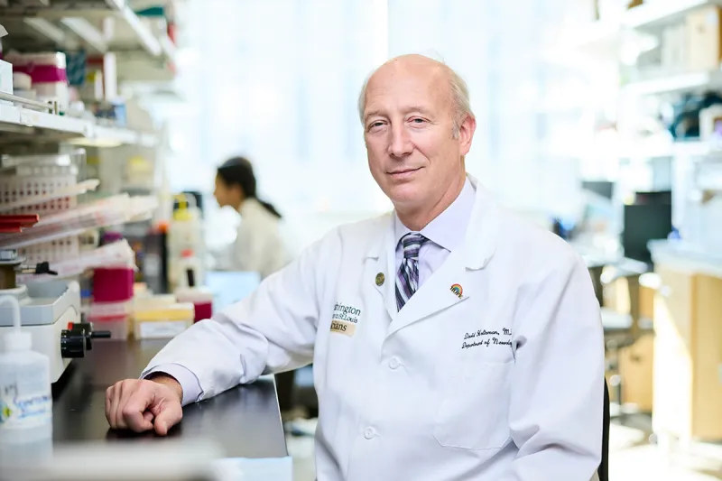 Holtzman receives Landis Award for Outstanding Mentorship
