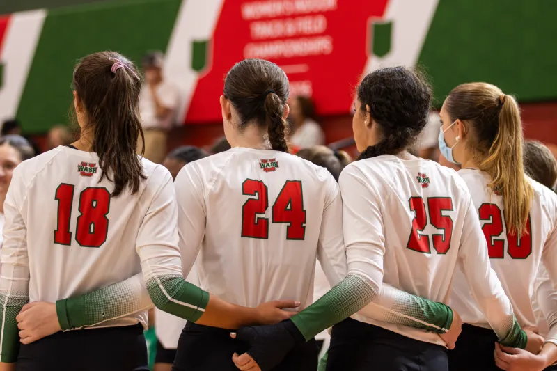 Weekend recap: Women's tennis and No. 13 volleyball hit the road