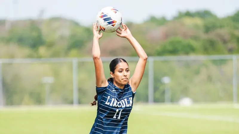 Blue Tigers Beat Upper Iowa for Second-Straight Win