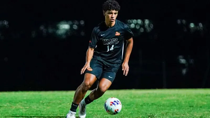 Men's Soccer Falls To Greyhounds, 2-0