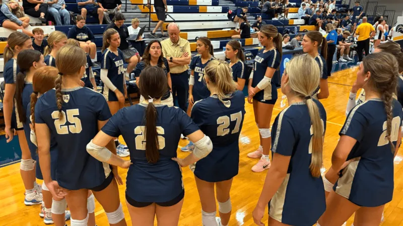 Helias Volleyball victorious on the road in Columbia