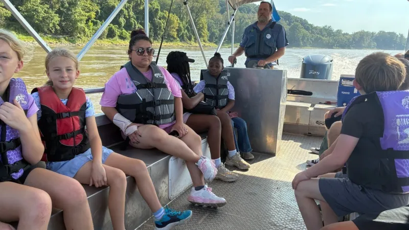 Missouri River Days event provides boat rides on the Missouri River for CPS students