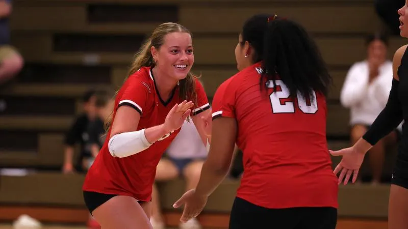 Saints Beat Upper Iowa in Five Sets for Moser's 100th Coaching Victory