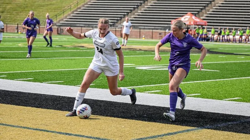 Women's Soccer Concludes Nonconference Play at Western Kentucky