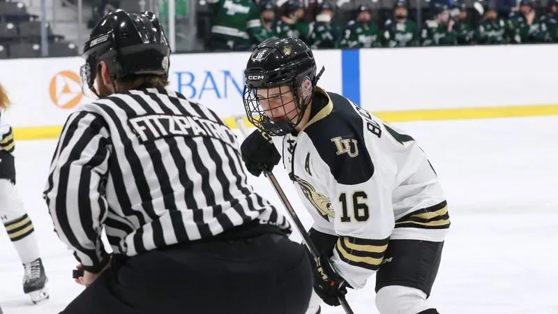 Women's Hockey Sweeps Post University To Improve To 2-0 On The Season