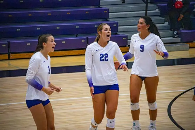Battle of Bearcats Belongs to SBU with 3-0 Sweep