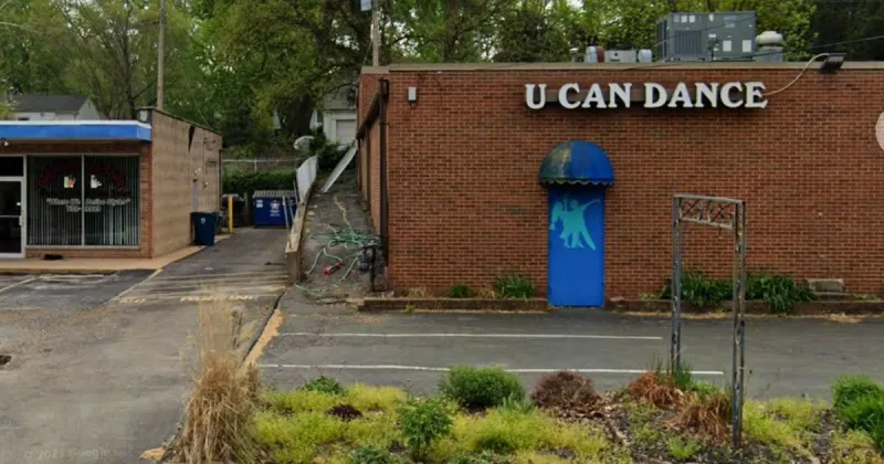 Officers shoot suspect who fired into a crowd of kids in St. Ann, police say