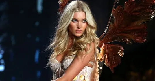 Kansas City Turnaround: Taylor's Tank Top, Tragedy & La Migra Fight