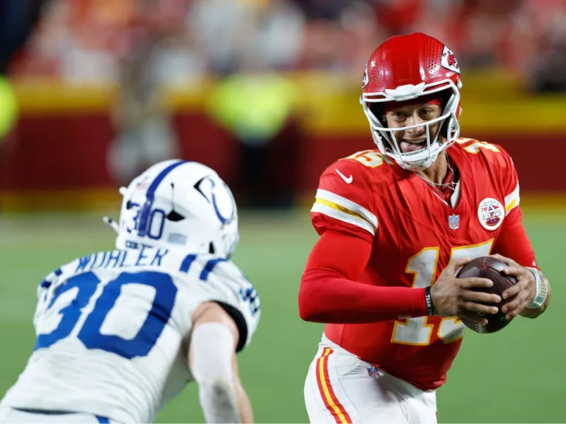 Mahomes and Walker shine, Butker hits winning 40-yarder as Chiefs beat Colts 33-30 in OT