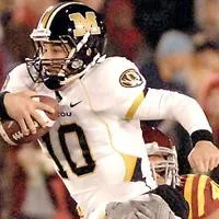 Former MU player Chase Daniel is the 'armchair QB' on new Cheez-It Couch campaign
