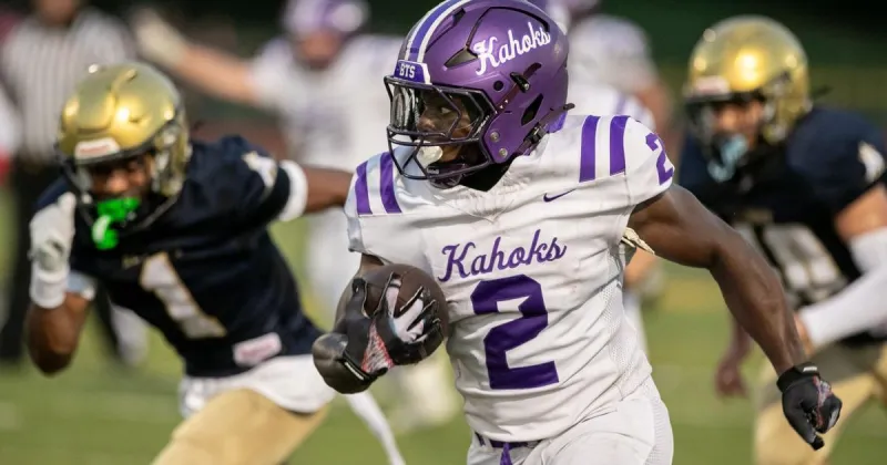 Opportunity knocks with expanded Illinois playoff system; Lindbergh gets tricky in 1st win