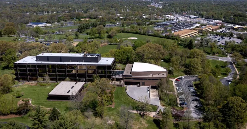 'Pay to play'? Donation adds new controversy to Ferguson data center vote