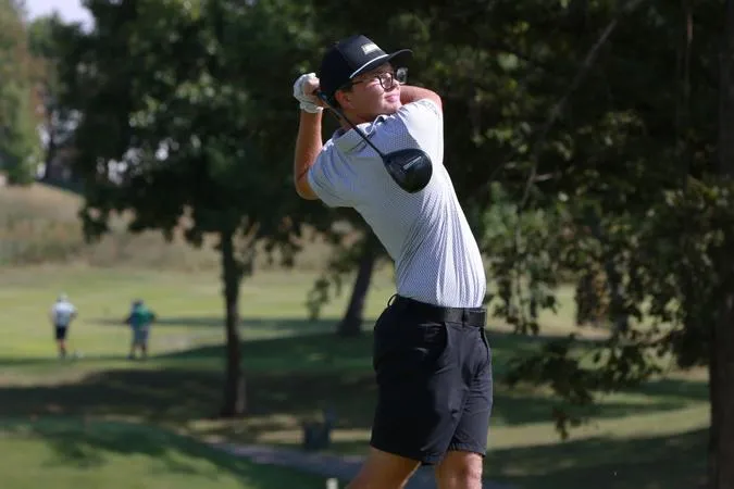 Men's Golf Competes in Bluejay Invitational