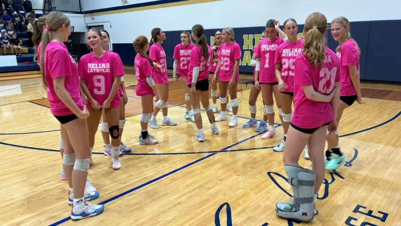 Helias Volleyball remains unbeaten in sweep of Smith-Cotton