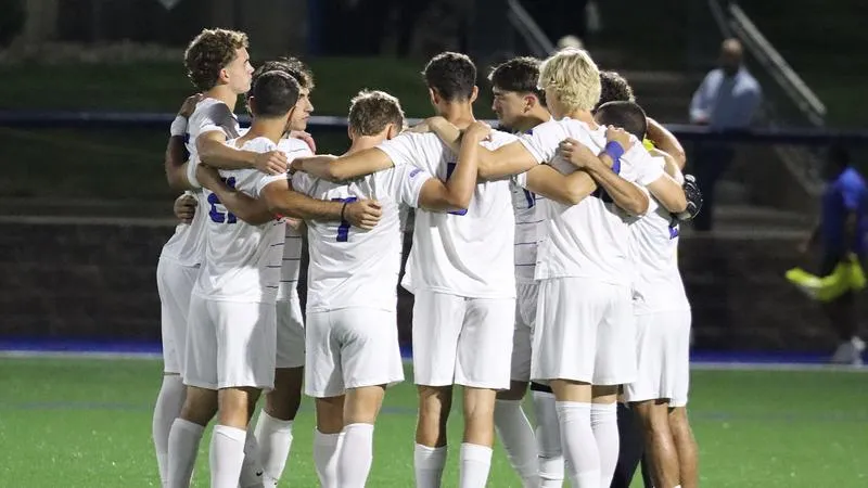 Men's Soccer Falls at Home to Unbeaten Lincoln