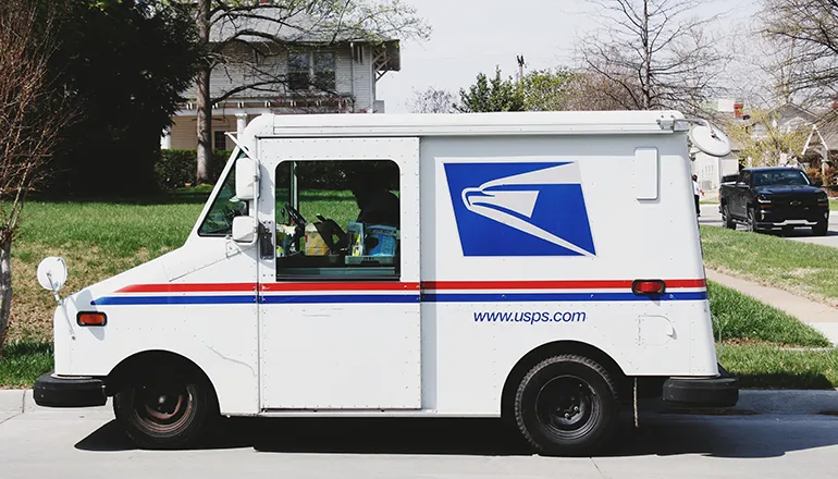St. Louis man admits trying to buy postal carrier's mail for $20,000