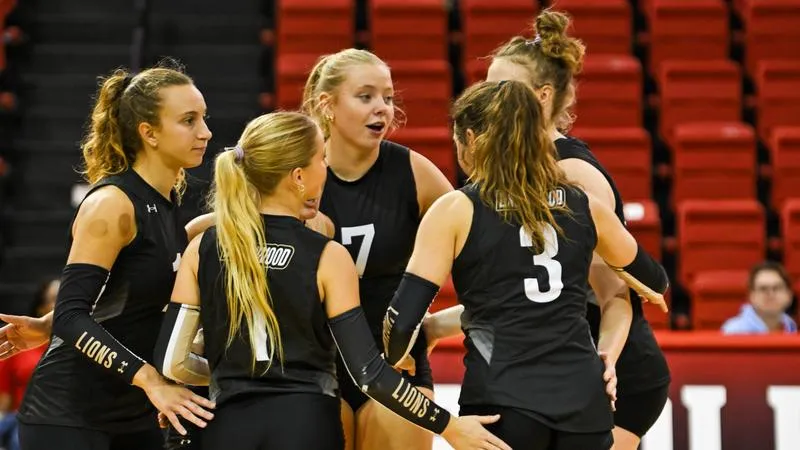 Women's Volleyball Opens Conference Play at Morehead State