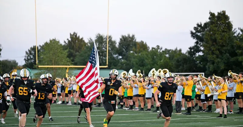 A battle for the top: Rock Bridge football faces undefeated Helias