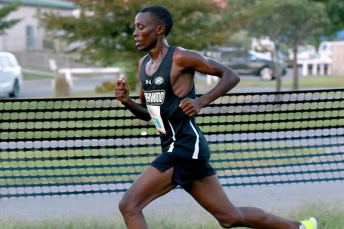 Ndiwa Finishes Eighth at Gans Creek Classic