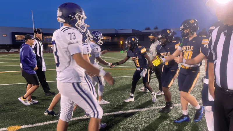 FFN: Camdenton fights through rain to shutout Battle