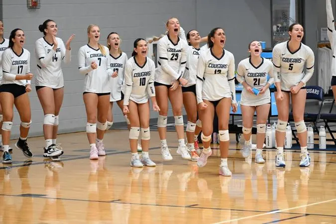 Cougars Split Saturday in CC Quad