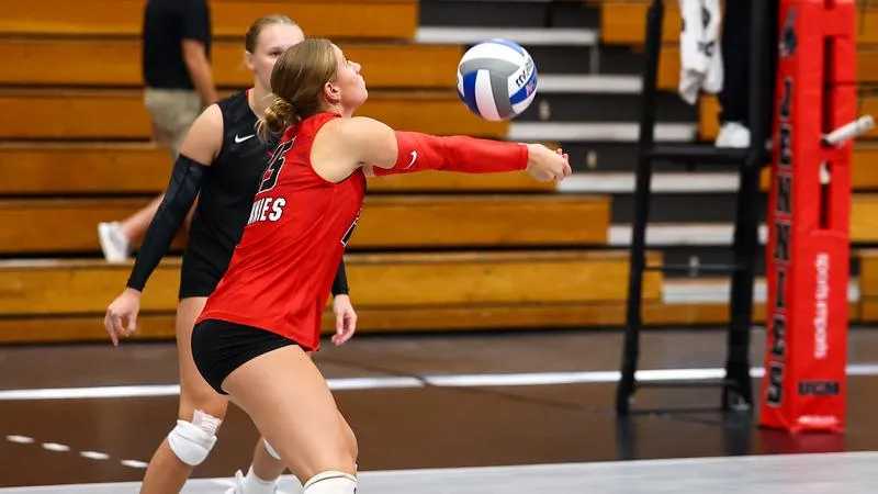 RV Jennies Volleyball Sweeps Newman Saturday Afternoon in Wichita