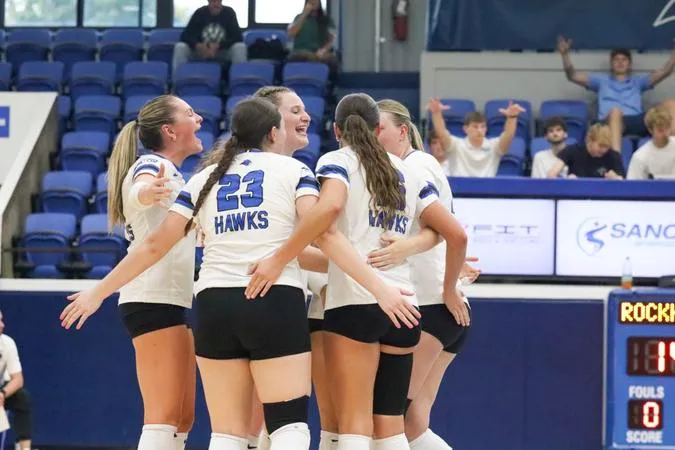 Hawks Post 3-1 Victory to Win Eighth-Straight