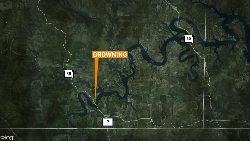 Cassville man dead after being thrown from jet ski on Table Rock Lake