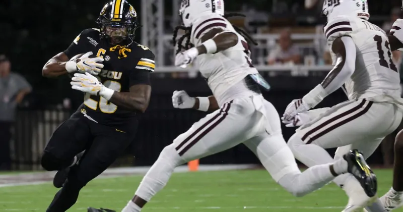Mizzou football falls to No. 25 in newest AP poll