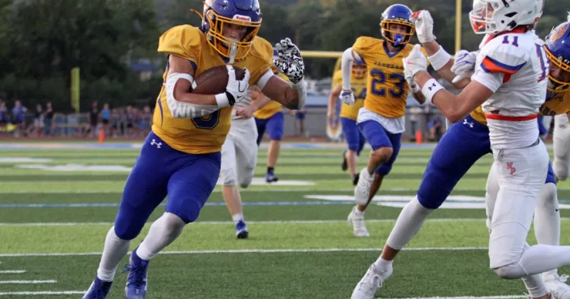 J.J. Jablonski never played QB until Seckman had no choice. 'Either him or the water boy.'