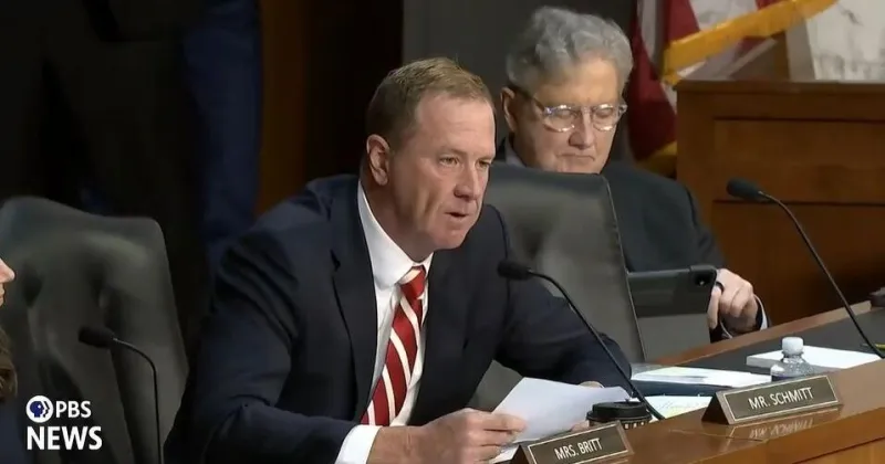 Editorial: Sen. Schmitt airballs with 'dirtbag' attack