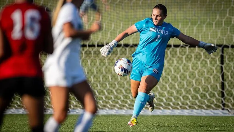 Soccer readying for Senior Day, Pink Out matches at home