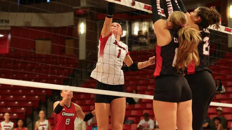 Volleyball Stays Hot With Sweep of SBU