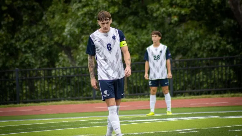 Late Push Not Enough as Men's Soccer Falls to Eagles