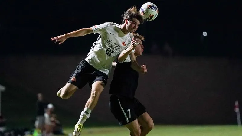 Tritons, Hawks Play to Draw