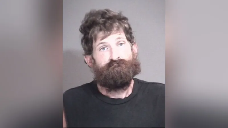Kansas City man arrested after striking vehicles with knife, hatchet in Columbia