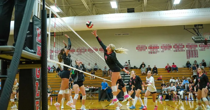 Southern Boone volleyball sweeps Sedalia