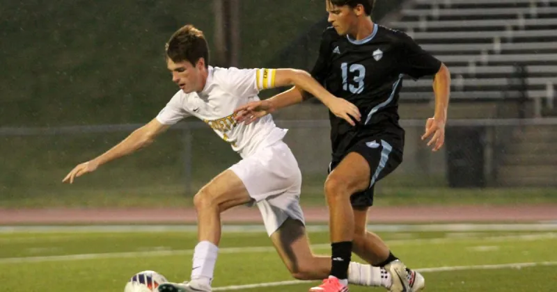Parkway West finishes chances to knock off Lafayette, stays unbeaten in league standings