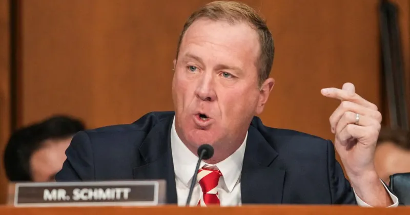 Opinion: Schmitt's basketball blunder shows the politician he's become