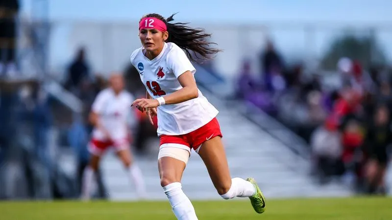 No. 18 Jennies Make it Seven Straight Wins with 2-1 Victory at MoWest Friday