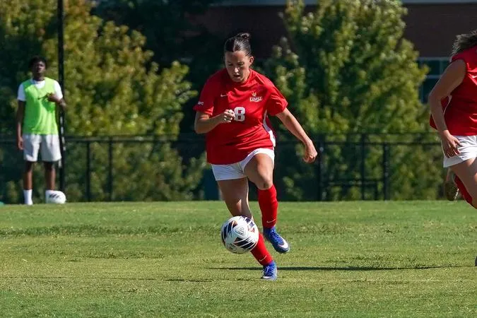 Women's Soccer Moves Into First Place With Win Over Truman