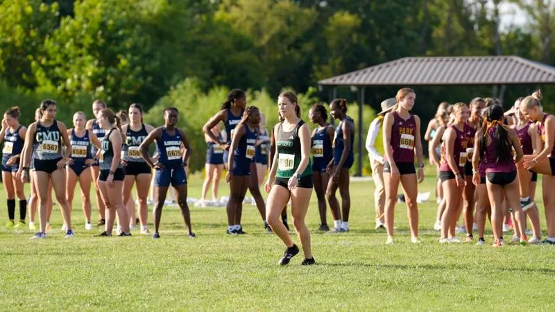 Owls Traverse Dan Huston Invite at Wartburg