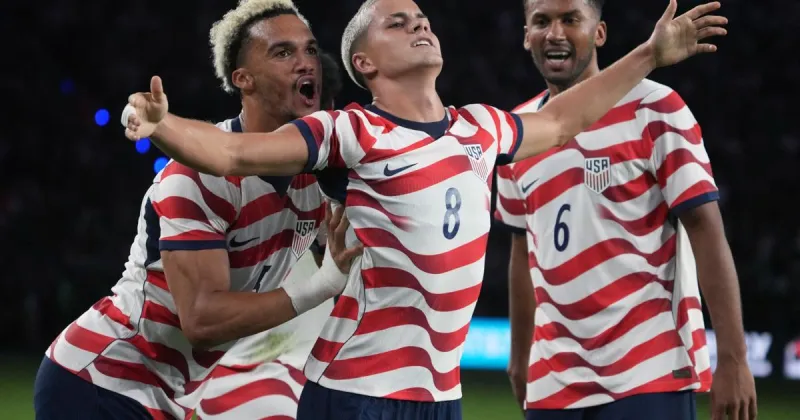 Cavan Sullivan - just 17 - becomes youngest USMNT player to score in 3-0 win vs. Mexico