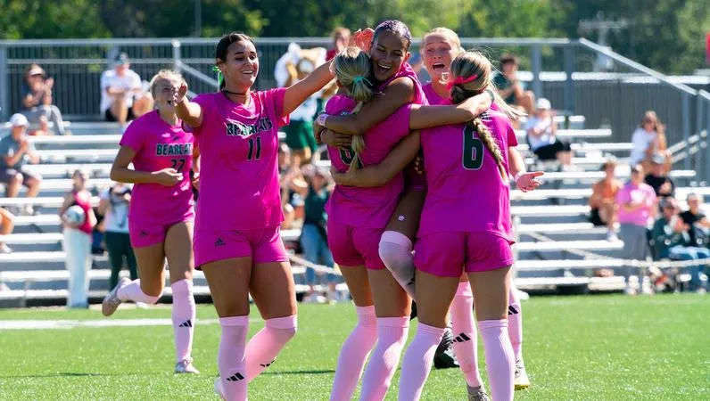 Bearcats gain 1-1 tie with No. 18 Jennies in Pink Out match