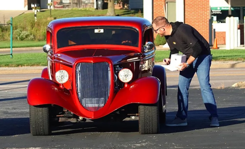 'Cruise-In' at W-K Helps Fund 'Shop With A Hero'