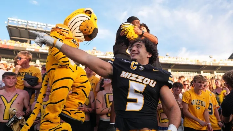 Missouri jumped Florida in AP Top 25