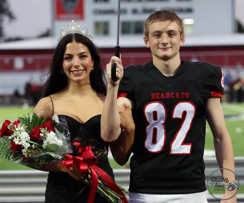 2025 DHS Fall Homecoming Retiring Queen is Melody Jarrell