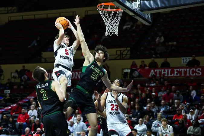 Mules Basketball Picked Second in MIAA Preseason Coaches' Poll, Third in Media Poll