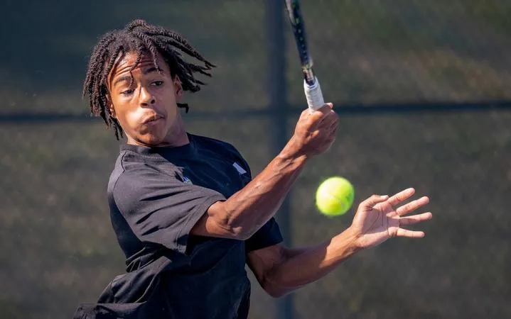 Men's Tennis Competes at ITA Central Regional Championships
